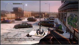 Po drugiej stronie kładki wychodzimy przez nadbudowę [1] na parking poniżej - Na dachach - Rozdział 7 - Call of Juarez: The Cartel - Ben McCall - poradnik do gry