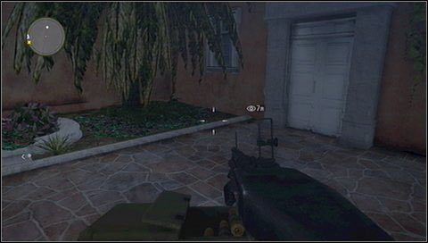 Przedmiot specjalny #6 - gdy wbiegniemy po schodach z powrotem do budynku trafimy do korytarza - Ataki z satelity - Rozdział 15 - Call of Juarez: The Cartel - Ben McCall - poradnik do gry