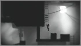 Spod promieni słonecznych [1] biegniemy w prawo mijając po drodze mechanizm unoszący metalową belkę - Rozdział 26 | Opis przejścia Limbo - Limbo - poradnik do gry