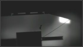 Ostatnia strzałka, którą uruchomiliśmy będzie powodowała zmianę grawitacji co kilka sekund, wykorzystamy to do pokonania kilku przeszkód - Rozdział 37 | Opis przejścia Limbo - Limbo - poradnik do gry