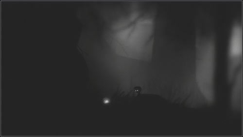 Na samym początku nowej gry, zaraz po tym jak chłopiec się obudzi, udajemy się w lewo i rozdeptujemy świecący obiekt [1] - Osiągnięcia - achievements | Bonusy Limbo - Limbo - poradnik do gry