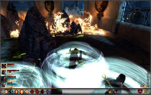 Po tym jak zlikwidujesz obrońców filarów, Koryfeusz zejdzie z podestu by kontynuować walkę - Ostatnia pieczęć | Dragon Age II Dziedzictwo - Dragon Age II: Dziedzictwo - poradnik do gry