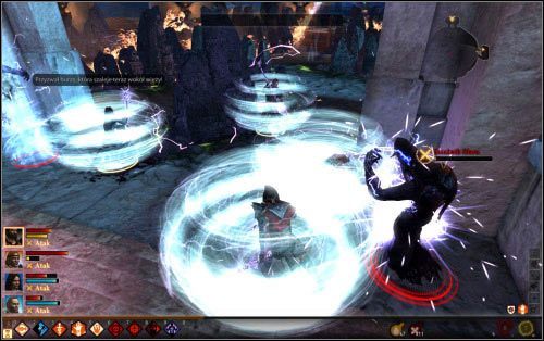 Potem ponownie włączy się do regularnej bitwy, ale kiedy zarobi parę kopniaków, po raz trzeci zwróci się do Dumata o nowe siły - Ostatnia pieczęć | Dragon Age II Dziedzictwo - Dragon Age II: Dziedzictwo - poradnik do gry