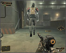 Nie sugeruj się tym, że droga do widocznej w oddali windy #1 stoi już otworem - (2) Dotarcie do pierwszej windy | Deus Ex Bunt Ludzkości - Deus Ex: Bunt Ludzkości - Directors Cut - poradnik do gry