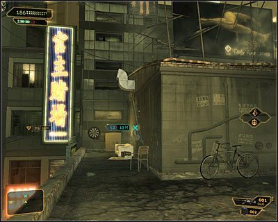 Po znalezieniu się na dachu skręć w lewo, podchodząc do pierwszej anteny komunikacyjnej (powyższy screen) - Kredyt w barze | Deus Ex Bunt Ludzkości - Deus Ex: Bunt Ludzkości - Directors Cut - poradnik do gry