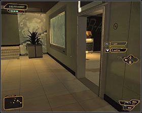 14 - (3) Wariant pokojowy - Dotarcie do klatki schodowej na tyłach studia - Deus Ex: Bunt Ludzkości - Directors Cut - poradnik do gry