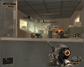 Tuż po znalezieniu się na terenie portu proponowałbym zająć się zbadaniem malutkiego budynku zlokalizowanego tuż przy głównej bramie wejściowej #1 - (4) Wariant pokojowy - Zabranie paczki z magazynu z narzędziami | Bunt Ludzkości - Deus Ex: Bunt Ludzkości - Directors Cut - poradnik do gry