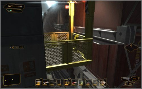 Z poziomu pokładu możesz jeszcze korzystać z windy (7 na mapie) przenoszącej na drugą stronę pokładu - (2) Wariant pokojowy - Znajdź CIC | Deus Ex Bunt Ludzkości - Deus Ex: Bunt Ludzkości - Directors Cut - poradnik do gry