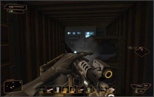 Zwróć przykładowo uwagę na kontener (6 na mapie) umieszczony na podwyższeniu, gdzie ukryto trochę piwa i amunicji - (4) Wariant pokojowy - Znajdź miejsce spotkania | Deus Ex Bunt Ludzkości - Deus Ex: Bunt Ludzkości - Directors Cut - poradnik do gry