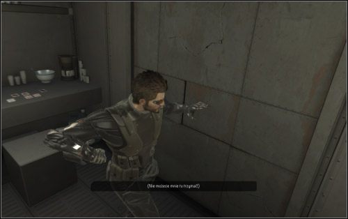 Na trzecie piętro wejdziesz schodami lub tak jak ostatnio, wizytując cele - (2) Wariant pokojowy - Zbadaj skrzydło przesłuchań | Deus Ex Bunt Ludzkości - Deus Ex: Bunt Ludzkości - Directors Cut - poradnik do gry