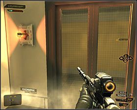 Po znalezieniu się w recepcji możesz włamać się do tutejszego terminalu komputerowego lub od razu wybrać jedyne dostępne przejście #1 - (4) Wariant pokojowy - Odnalezienie Nii Colvin | Deus Ex Bunt Ludzkości - Deus Ex: Bunt Ludzkości - Directors Cut - poradnik do gry