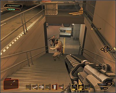 Także i tu możesz się zachować na dwa zasadnicze sposoby - (5) Przeprawa przez stację | Deus Ex Bunt Ludzkości - Deus Ex: Bunt Ludzkości - Directors Cut - poradnik do gry