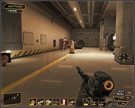 Jeżeli wolisz wariant pokojowy, to zmuszony zostaniesz do skorzystania z okolicznych szybów wentylacyjnych - (5) Przeprawa przez stację | Deus Ex Bunt Ludzkości - Deus Ex: Bunt Ludzkości - Directors Cut - poradnik do gry