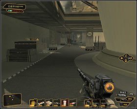 Jeżeli nie chcesz lub nie możesz korzystać z kamuflażu, to dotarcie do celu wędrówki będzie trudniejsze - (7) Wariant pokojowy - Dotarcie do kryjówki Dawida Sarifa | Bunt Ludzkości - Deus Ex: Bunt Ludzkości - Directors Cut - poradnik do gry