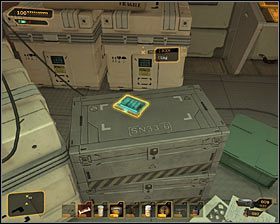 Po znalezieniu się wewnątrz pomieszczenia rozejrzyj się za niewielkim kartonowym pudłem #1 - Ebooki | Deus Ex Bunt Ludzkości - Deus Ex: Bunt Ludzkości - Directors Cut - poradnik do gry
