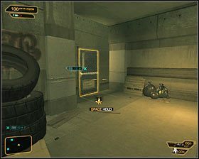 Nie radzę już teraz niszczyć skrzyń, bo zaalarmowałoby to przeciwników - Płaszcz i szpada (07-13) | Deus Ex Bunt Ludzkości - Deus Ex: Bunt Ludzkości - Directors Cut - poradnik do gry