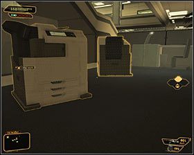 Na sam koniec pozostaw sobie przeciwnika patrolującego centralną część sali #1 - (2) Wariant pokojowy- Wydostanie się z zasadzki - Twarzą w twarz z Elizą Cassan - Deus Ex Bunt Ludzkości - poradnik akt III - Kanada, Detroit 2