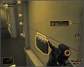 Jeszcze inny wariant zachowania to wyłączenie zapór laserowych, ale w celu zapewnienia sobie powodzenia tej metody musiałbyś użyć ulepszenia Przesuwanie ciężkich przedmiotów i postawić duże skrzynie przed kamerą ochrony #1, blokując w sprytny sposób jej pole widzenia - (6) Wariant pokojowy- Dotarcie do głównego obszaru piwnicy - Twarzą w twarz z Elizą Cassan - Deus Ex Bunt Ludzkości - poradnik akt III - Kanada, Detroit 2