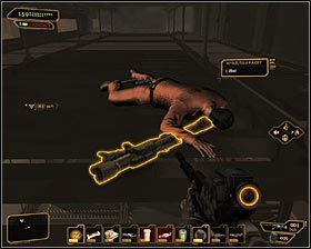 Hala, do której prowadzą obie ścieżki opisane w Kroku 1, jest dwupoziomowa - (2) Dotarcie na szczyt wieży - Wyłącz sygnał Darrowa - Deus Ex Bunt Ludzkości - poradnik akt IV - Hengsha 2, Singapur, Panchaja, zakończenia