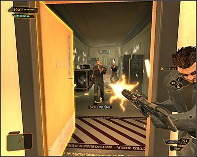 Prowadzenie ostrzału zza zasłony to absolutny wymóg - Walka - Podstawy - Deus Ex Bunt Ludzkości - encyklopedia - poradnik do gry