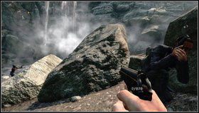 Przy wodospadzie obracamy się w prawo - z góry zbiegną przeciwnicy - Jeszcze więcej marihuany - Rozdział 1 - Call of Juarez: The Cartel - Kimberly Evans - poradnik do gry