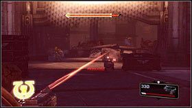 Trafisz w ten sposób do dużego hangaru, gdzie znajdziesz skrzynkę z amunicją [1] - 3 - Podbrzusze Bestii - Opis przejścia - Warhammer 40,000: Space Marine - poradnik do gry