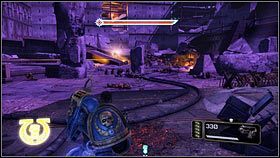 Po podłączeniu zasilania, uruchomione zostaną wieżyczki [1] - 12 - Umierająca Światłość - Opis przejścia - Warhammer 40,000: Space Marine - poradnik do gry