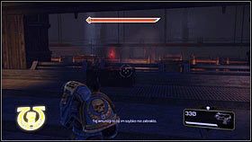 Po wizycie w zbrojowni zjedziesz windą do dużego hangaru [1] - Rozdział 3 - Serwoczaszki - Warhammer 40,000: Space Marine - poradnik do gry