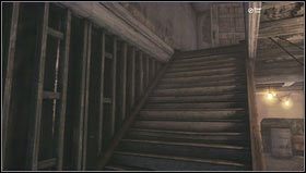 Idąc przez pomieszczenia z chorymi natrafimy na pokój z kilkoma krzesłami ustawionymi przed zieloną tablicą z rysunkiem Chimery - Rozdział 2 | Opis przejścia Resistance 3 - Resistance 3 - poradnik do gry