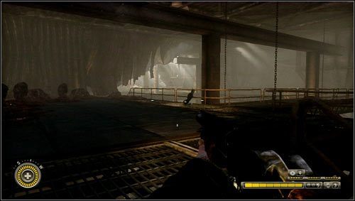 Gdy przejdziemy kładką udamy się schodami na poddasze [1] - Rozdział 6 (2) | Opis przejścia Resistance 3 - Resistance 3 - poradnik do gry