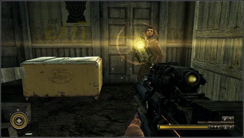 Po krótkiej rozmowie, Charlie podniesie ogniwo energetyczne i tym razem to my będziemy go osłaniać - Rozdział 8 | Opis przejścia Resistance 3 - Resistance 3 - poradnik do gry