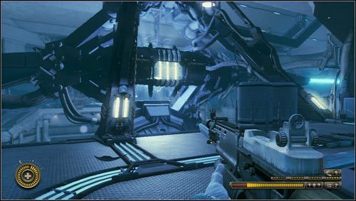 Po dojściu do drzwi otwieramy skrzynię po lewej i niszczymy bezpieczniki - Rozdział 20 | Opis przejścia Resistance 3 - Resistance 3 - poradnik do gry