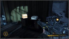 Zaraz za bramą skręcamy w prawo i wchodzimy do zniszczonego budynku [1] - Dzienniki Nowy Jork, NY | Dzienniki Resistance 3 - Resistance 3 - poradnik do gry