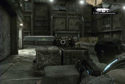 Tuż przed wejściem do hangaru natkniesz się na kolejny punkt obrony - IV - Uszczelnić luki | Akt 4 w Gears of War 3 - Gears of War 3 - poradnik do gry (opis przejścia, nieśmiertelniki, osiągnięcia)