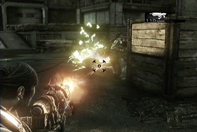 Trafisz na plac przed drugim hangarem, gdzie od razu zostaniesz zaatakowany przez przeciwników, w tym nowy rodzaj wroga przypominający ogromną stonogę - IV - Uszczelnić luki | Akt 4 w Gears of War 3 - Gears of War 3 - poradnik do gry (opis przejścia, nieśmiertelniki, osiągnięcia)