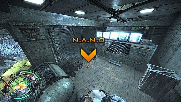 Wejdź po schodach, a kiedy dotrzesz do bariery, nie wyłączaj jej i zwróć uwagę na gzyms po lewej stronie bariery - Poziom II- Sektor 6 (1) | Opis przejścia | Hard Reset - Hard Reset - poradnik do gry