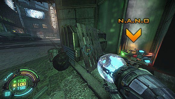 Wróć na plac i zajrzyj za kontener po lewej stronie placu, naprzeciwko zamkniętej bramy, do której prowadzi świecący przewód - Poziom II- Sektor 6 (1) | Opis przejścia | Hard Reset - Hard Reset - poradnik do gry