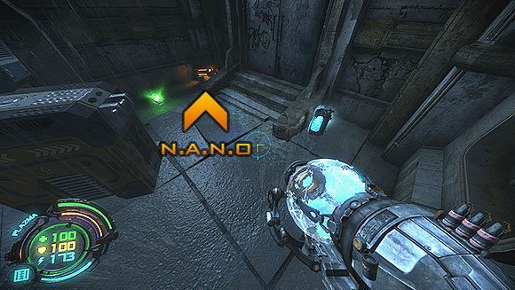 Wróć do wyłączonej bariery i tym razem pójdź lewym korytarzem, by dotrzeć do celu misji (generatora) - Poziom II- Sektor 6 (1) | Opis przejścia | Hard Reset - Hard Reset - poradnik do gry