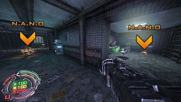 Teraz wróć na rozwidlenie korytarzy i idź w lewo (tam gdzie pokazuje strzałka) - Poziom IV- Targowisko (1) | Opis przejścia | Hard Reset - Hard Reset - poradnik do gry