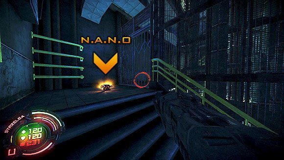 Teraz przejdź korytarzem pełnym małych robotów aż wyjdziesz na nieduży plac - Poziom VII- Szpital (1) | Opis przejścia | Hard Reset - Hard Reset - poradnik do gry