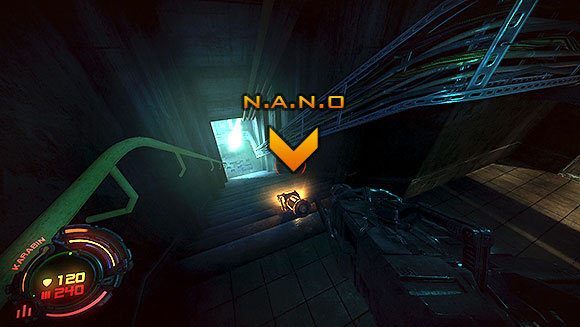 Z klatki schodowej wyjdziesz do tunelu autostrady, gdzie praktycznie natychmiast zaatakują Cię dwa goryle - Poziom VII- Szpital (1) | Opis przejścia | Hard Reset - Hard Reset - poradnik do gry