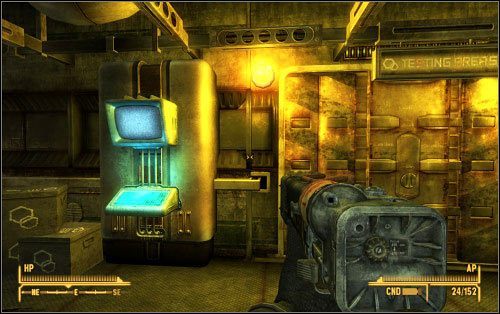 Główny trop prowadzi do kompleksu X-8 Research Center - X-8- High School Horror! - Zadania główne - Fallout: New Vegas - Old World Blues - poradnik do gry