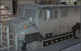 W momencie gdy wyjdziesz na zewnątrz drzwi do warsztatu zostaną zamknięte, Twoim zadaniem będzie masowa eksterminacja nadbiegających zarażonych #1 - Przetrwają najsilniejsi; W drodze | Akt 1 - rozdział 4 Dead Island - Dead Island - poradnik do gry