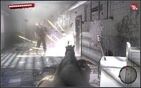 Mniej więcej w połowie korytarza znajdziesz butlę, która możesz zestrzelić - Zamknięta zbrojownia; Bolesne szaleństwo | Akt 4 - zadania poboczne - Dead Island - poradnik do gry