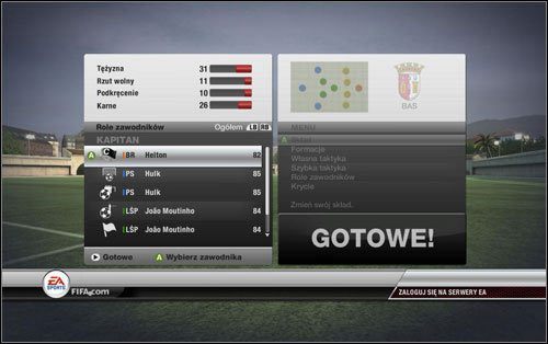W trakcie gry możemy zastosować zestaw szybkich taktyk, błyskawicznie zmieniających ustawienie i priorytety naszego zespołu - Ekran szybkich taktyk, role zawodników i krycie | Taktyka w FIFA 12 - FIFA 12 - poradnik do gry