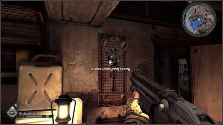 Wisi na ścianie obok drzwi - Zaopatrz Dana Hagara | Opis przejścia Rage 1 - Rage - poradnik do gry