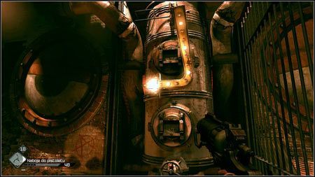 Gdy skończysz grać, cofnij się kawałek i idź dalej w zaznaczonym przez strzałkę kierunku - Sponsoring Dusty 8 / Mutant Bash TV | Opis przejścia Rage 1 - Rage - poradnik do gry