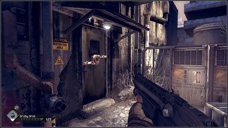 Gdy teren będzie czysty, wdrap się po schodach na górę - Ulepszenie Defibrylatora (2) | Opis przejścia Rage 1 - Rage - poradnik do gry