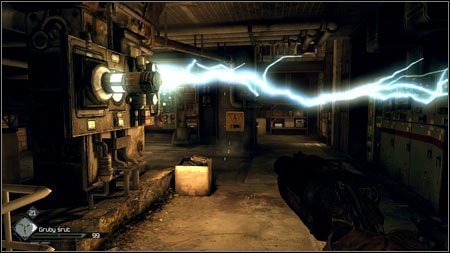 Na samym dole jest jeszcze więcej przedmiotów, a na środkowym poziomie umieszczono kolejną żółtą skrzynkę - Cena potęgi (1) | Opis przejścia Rage 1 - Rage - poradnik do gry