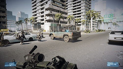 Gdy znajdziesz się z powrotem na ulicy od razu skieruj się do pojazdu z zamontowanym karabinem maszynowym i skoncentruj ogień na przeciwnikach nadbiegających z naprzeciwko - Misja 2- Operacja Łamacz Mieczy | Kampania | Battlefield 3 - Battlefield 3 - poradnik do gry